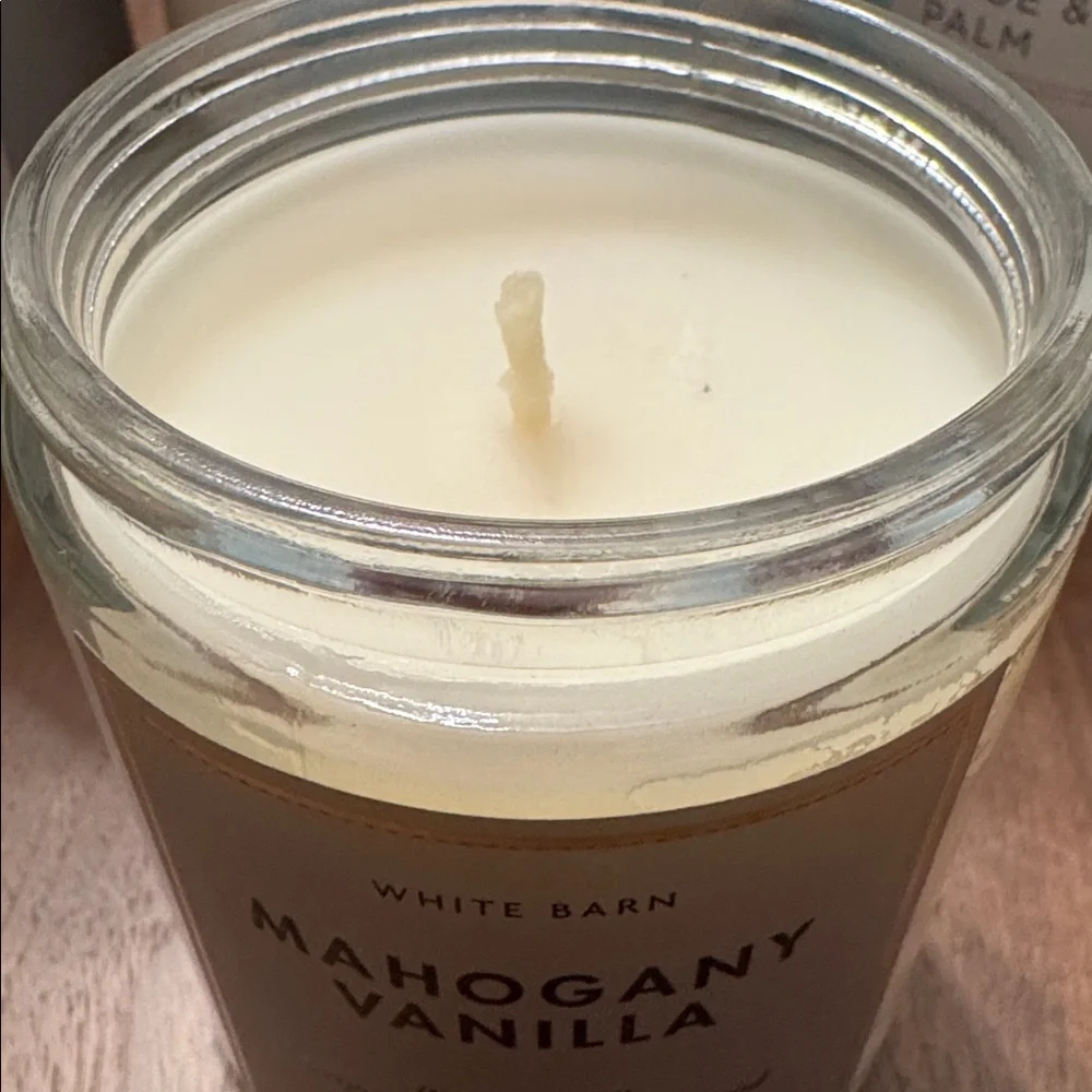 BBW / White Barn, New Single-Wick Candle, Mahogany Vanilla, Mason Jar